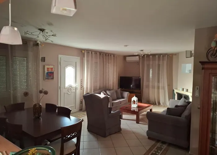 度假居 Mesoloras Valley View